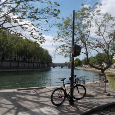 Velo et bord de seine